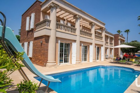 6 bedrooms house for sale in Premia De Mar, Barcelona, Catalonia, Spain № 5102 - photo 2