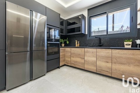 5 bedrooms house for sale in Canyelles, Barcelona, Catalonia, Spain № 5100