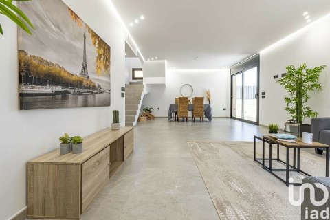 5 bedrooms house for sale in Canyelles, Barcelona, Catalonia, Spain № 5100 - photo 11