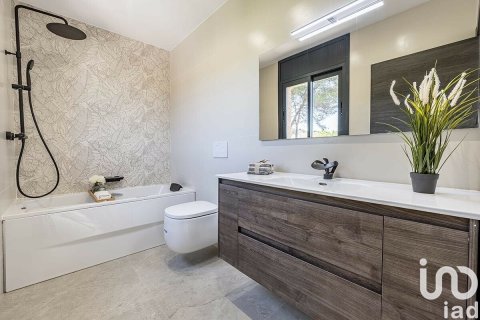 5 bedrooms house for sale in Canyelles, Barcelona, Catalonia, Spain № 5100 - photo 15