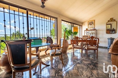 8 bedrooms castles for sale in El Mila, Tarragona, Catalonia, Spain № 5104 - photo 21