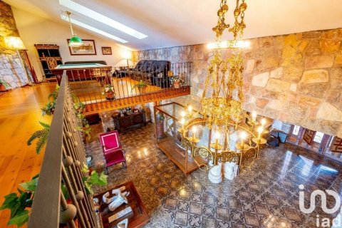 8 bedrooms castles for sale in El Mila, Tarragona, Catalonia, Spain № 5104 - photo 19