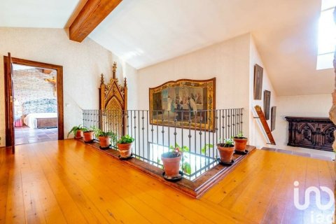 8 bedrooms castles for sale in El Mila, Tarragona, Catalonia, Spain № 5104 - photo 6