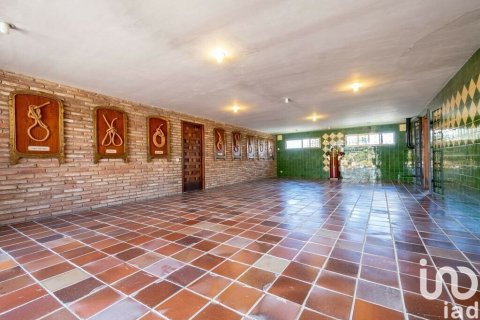 8 bedrooms castles for sale in El Mila, Tarragona, Catalonia, Spain № 5104 - photo 23