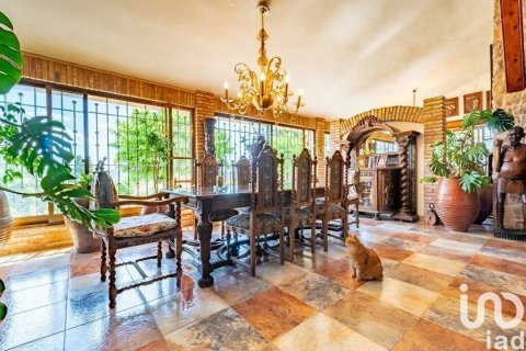 8 bedrooms castles for sale in El Mila, Tarragona, Catalonia, Spain № 5104 - photo 16