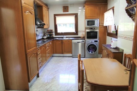 4 bedrooms house for sale in Lloret de Mar, Girona, Catalonia, Spain № 5105 - photo 7