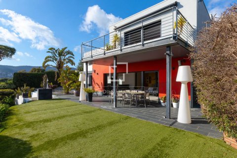 5 bedrooms villa for sale in Cabrils, Barcelona, Catalonia, Spain № 6506