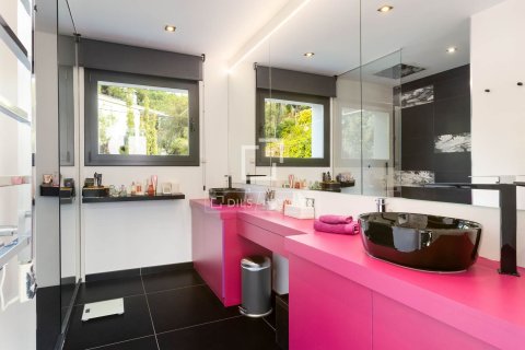 5 bedrooms villa for sale in Cabrils, Barcelona, Catalonia, Spain № 6506 - photo 15