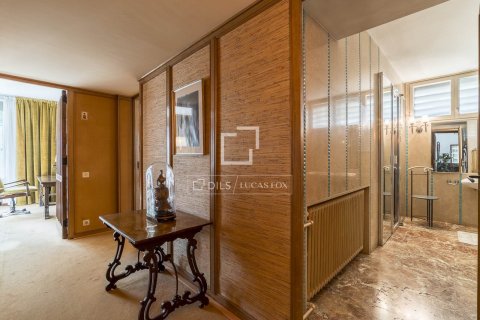 10 bedrooms villa for sale in Barcelona, Catalonia, Spain № 6508 - photo 28