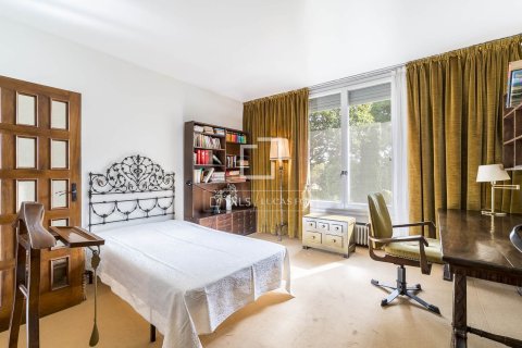 10 bedrooms villa for sale in Barcelona, Catalonia, Spain № 6508 - photo 26