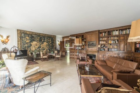 10 bedrooms villa for sale in Barcelona, Catalonia, Spain № 6508 - photo 3
