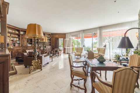 10 bedrooms villa for sale in Barcelona, Catalonia, Spain № 6508 - photo 17