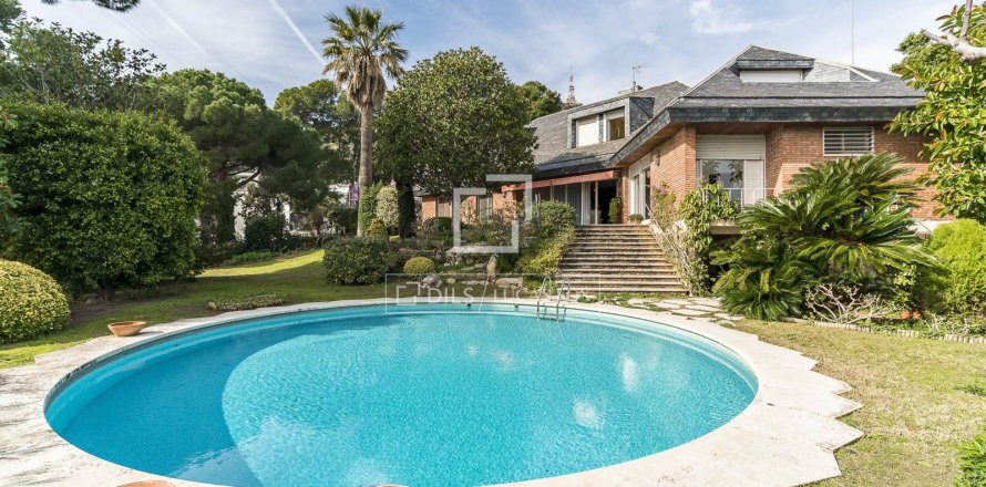 10 bedrooms villa for sale in Barcelona, Catalonia, Spain № 6508