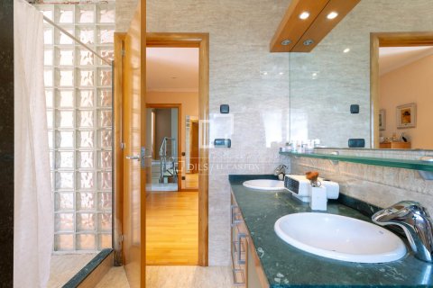 4 bedrooms villa for sale in Premia De Dalt, Barcelona, Catalonia, Spain № 6507 - photo 18