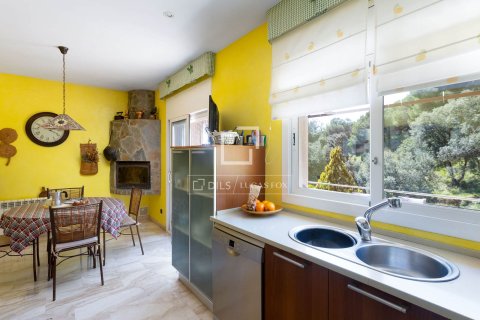 4 bedrooms villa for sale in Premia De Dalt, Barcelona, Catalonia, Spain № 6507 - photo 10