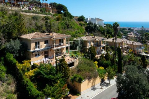 4 bedrooms villa for sale in Premia De Dalt, Barcelona, Catalonia, Spain № 6507 - photo 2