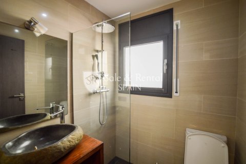 4 bedrooms house for sale in Lloret de Mar, Girona, Catalonia, Spain № 6677 - photo 14