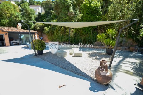 4 bedrooms house for sale in Lloret de Mar, Girona, Catalonia, Spain № 6677 - photo 22