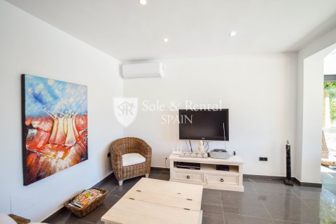 4 bedrooms house for sale in Lloret de Mar, Girona, Catalonia, Spain № 6677 - photo 6