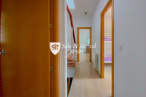 4 bedrooms house for sale in Lloret de Mar, Girona, Catalonia, Spain № 6682 - photo 13