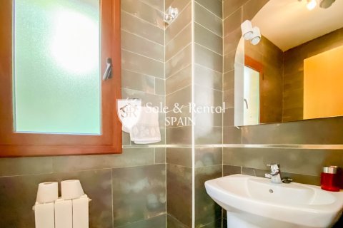 4 bedrooms house for sale in Lloret de Mar, Girona, Catalonia, Spain № 6682 - photo 23