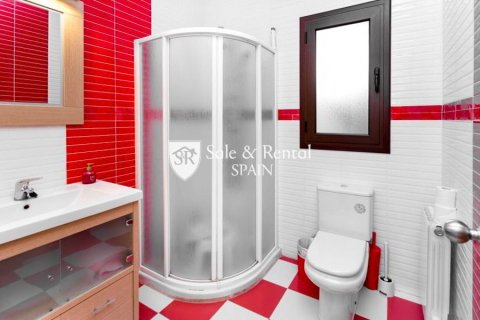 4 bedrooms house for sale in Lloret de Mar, Girona, Catalonia, Spain № 6682 - photo 19