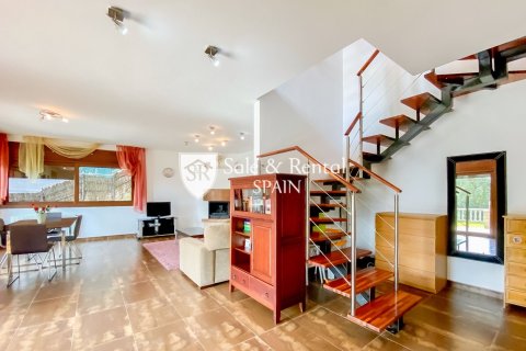 4 bedrooms house for sale in Lloret de Mar, Girona, Catalonia, Spain № 6682 - photo 2