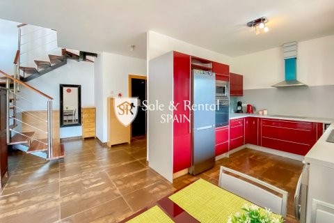 4 bedrooms house for sale in Lloret de Mar, Girona, Catalonia, Spain № 6682 - photo 7