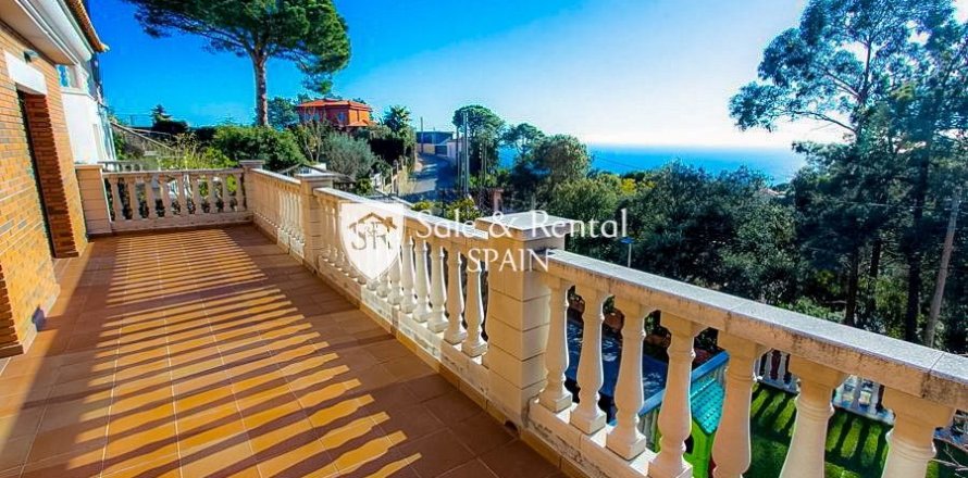 4 bedrooms house for sale in Lloret de Mar, Girona, Catalonia, Spain № 6682