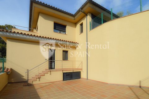 5 bedrooms house for sale in Santa Susanna, Barcelona, Catalonia, Spain № 6680 - photo 2