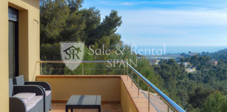 5 bedrooms house for sale in Santa Susanna, Barcelona, Catalonia, Spain № 6680