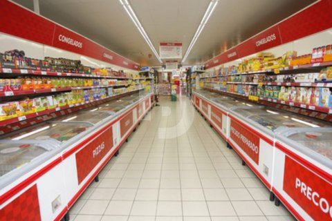 1304 sq.m. retail store for sale in Barcelona, Catalonia, Spain № 5218 - photo 2