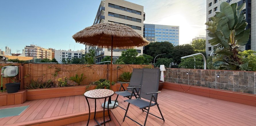 Квартира с 3 спальнями в Барселоне, Каталония, Испания № 5223