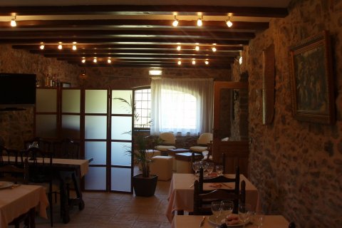 Купить замки и поместья в Розы, Испания с 16 спален, 1000м², № 863 - фото 3