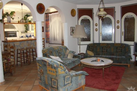 Купить виллу в Розы, Испания с 3 спальни, 150м², № 868 - фото 3