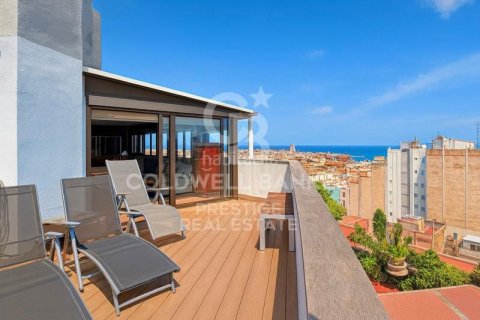 Пентхаус с 2 спальнями в Барселоне, Каталония, Испания № 2482