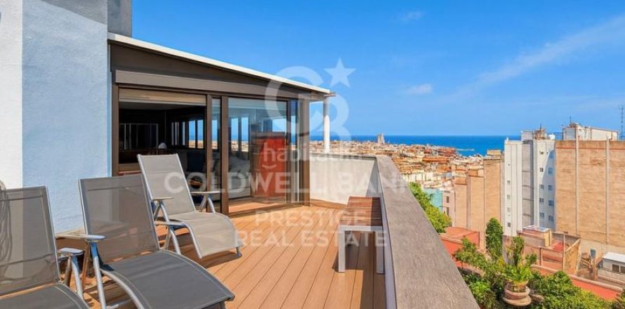 Пентхаус с 2 спальнями в Барселоне, Каталония, Испания № 2482