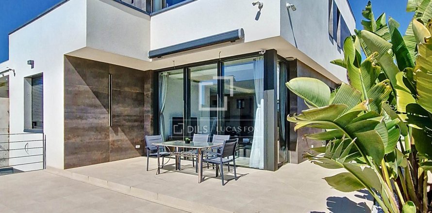 4 chambres villa à vendre à Vilanova i la Geltru, Barcelona, Catalonia, Spain № 3802