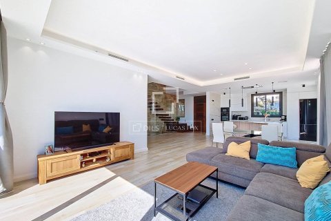 4 chambres villa à vendre à Vilanova i la Geltru, Barcelona, Catalonia, Spain № 3802 - photo 3