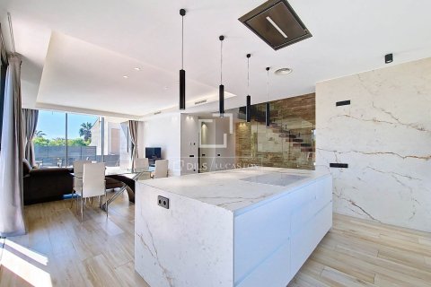 4 chambres villa à vendre à Vilanova i la Geltru, Barcelona, Catalonia, Spain № 3802 - photo 11