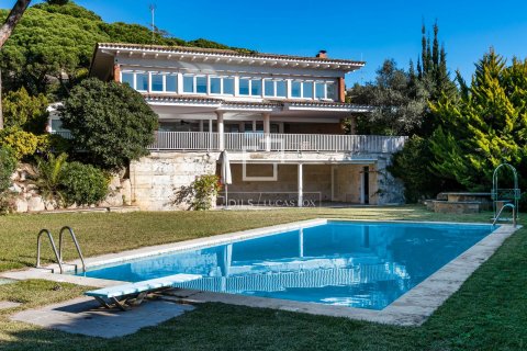 14 chambres villa à vendre à Sant Andreu de Llavaneres, Barcelona, Catalonia, Spain № 3808 - photo 3