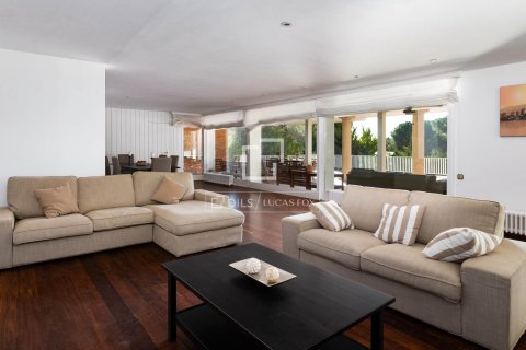 14 chambres villa à vendre à Sant Andreu de Llavaneres, Barcelona, Catalonia, Spain № 3808 - photo 25