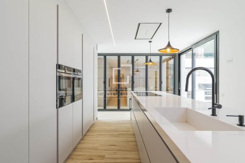 8 chambres villa à vendre à Sant Andreu de Llavaneres, Barcelona, Catalonia, Spain № 3806 - photo 3