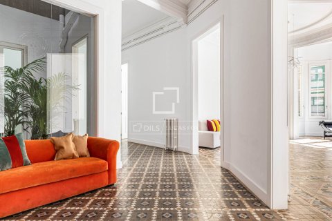 5 chambres apartment à vendre à Barcelona, Catalonia, Spain № 3804 - photo 13