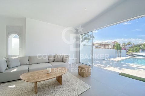3 bedrooms villa for sale in Empuriabrava, Girona, Catalonia, Spain № 5956 - photo 11