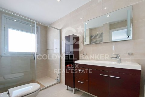 3 bedrooms villa for sale in Empuriabrava, Girona, Catalonia, Spain № 5956 - photo 13