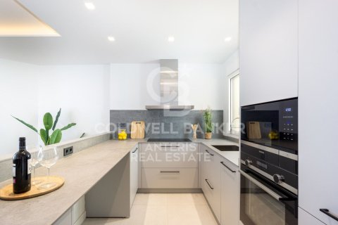 2 bedrooms apartment for sale in Barcelona, Catalonia, Spain № 5958 - photo 5