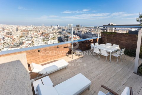 3 bedrooms penthouse for sale in Barcelona, Catalonia, Spain № 5955