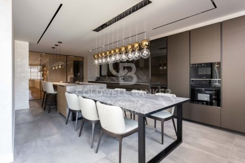 Купить квартиру в Барселона, Испания с 4 спальни, 289м², № 5953 - фото 11