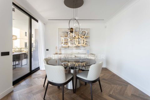 Купить квартиру в Барселона, Испания с 4 спальни, 289м², № 5953 - фото 5